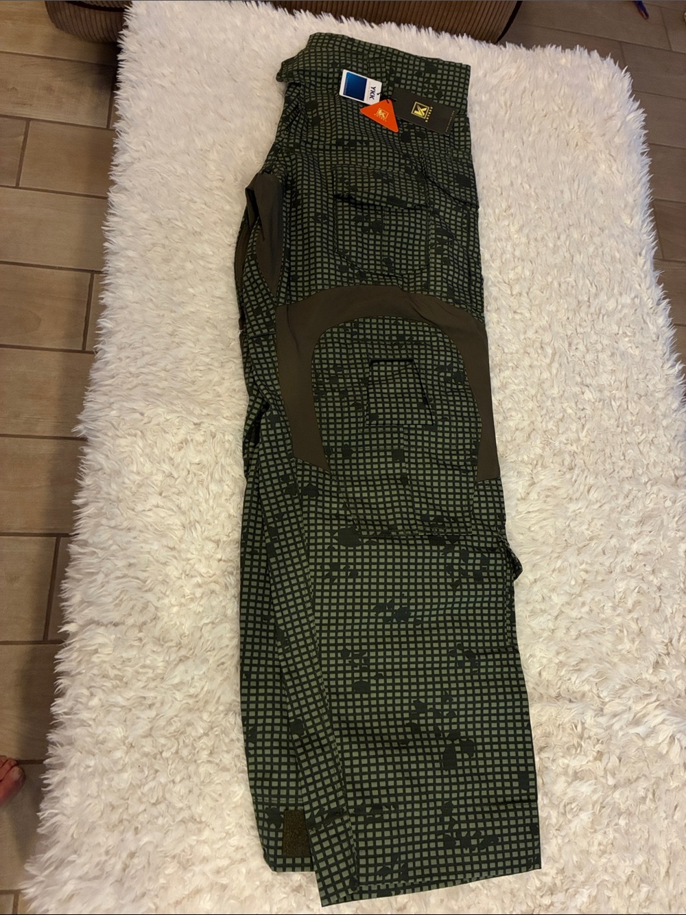 Olive grid tactical camo pants. NWT.